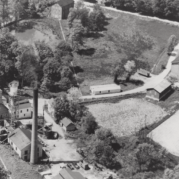 Aerial view of the 4,000-acre Sunset Hills Farm on the outskirts of Washington, D.C. in Fairfax County, Virginia, that A. Smith Bowman purchased in 1927